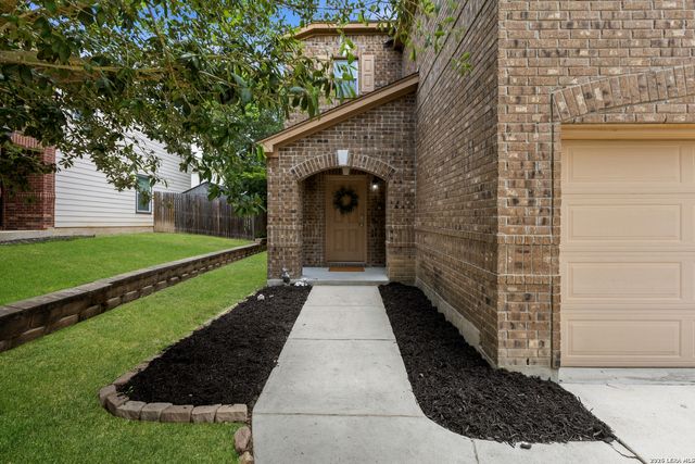5747 COLUMBIA DR, Cibolo, TX 78108
