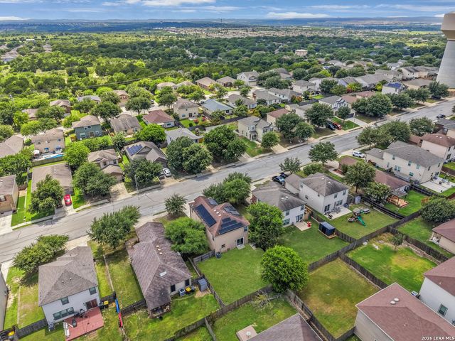 5747 COLUMBIA DR, Cibolo, TX 78108
