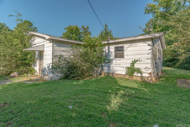 2410 Westacre Dr, Jonesboro, AR 72401