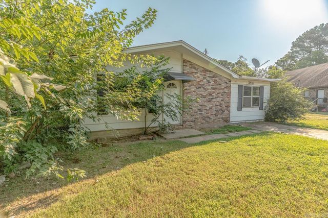 2410 Westacre Dr, Jonesboro, AR 72401
