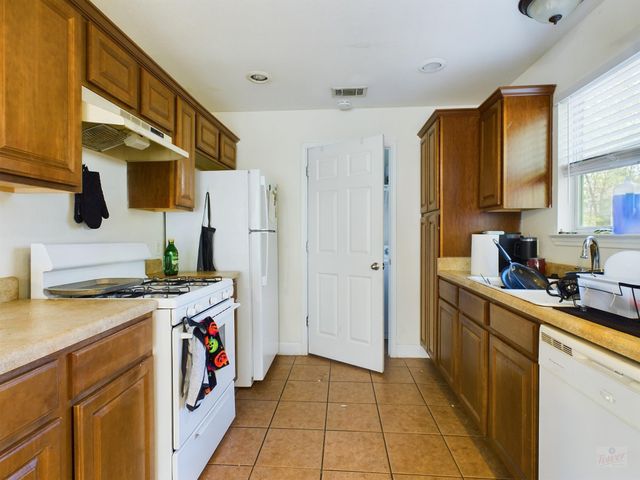 500 E 48th unit ST A, Austin, TX 78751