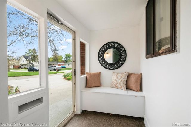 30238 S Stockton Drive, Farmington, MI 48336