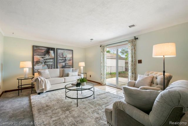 30238 S Stockton Drive, Farmington, MI 48336