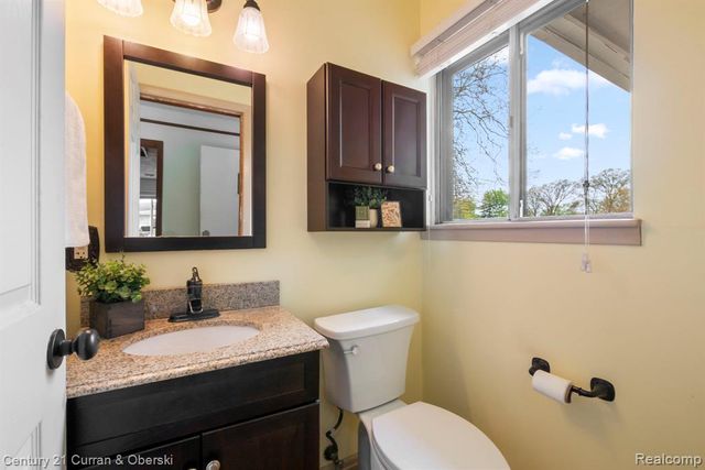 30238 S Stockton Drive, Farmington, MI 48336