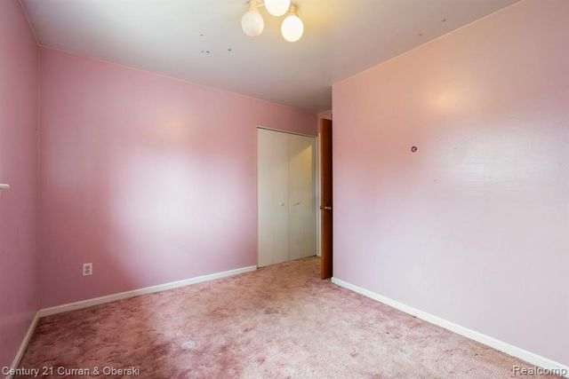 30238 S Stockton Drive, Farmington, MI 48336