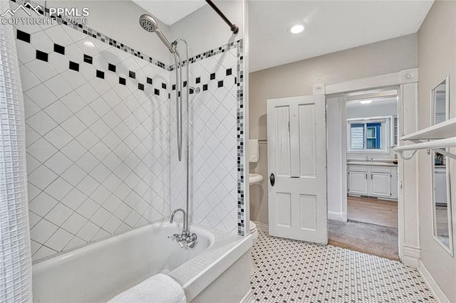 612 N Corona Street, Colorado Springs, CO 80903