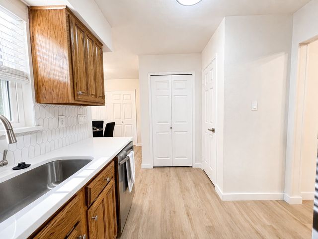 300 Lamesa Court, Irving, TX 75063