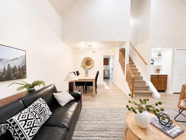 300 Lamesa Court, Irving, TX 75063