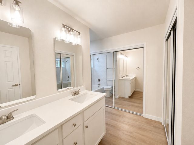 300 Lamesa Court, Irving, TX 75063