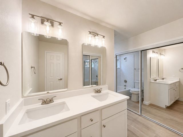 300 Lamesa Court, Irving, TX 75063