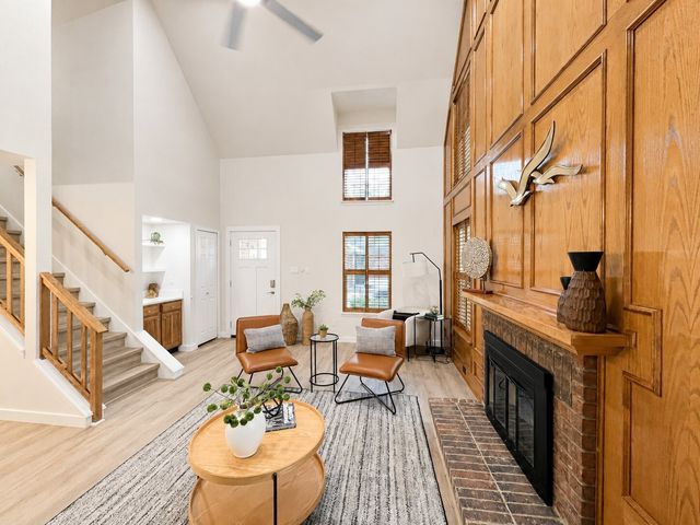 300 Lamesa Court, Irving, TX 75063