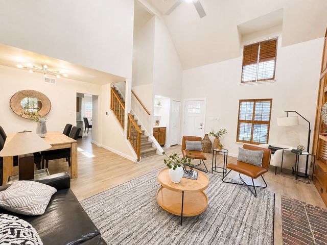 300 Lamesa Court, Irving, TX 75063