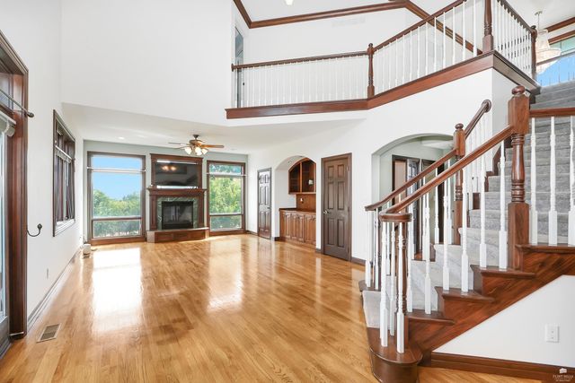 1604 Wyndham Heights Drive, Manhattan, KS 66503