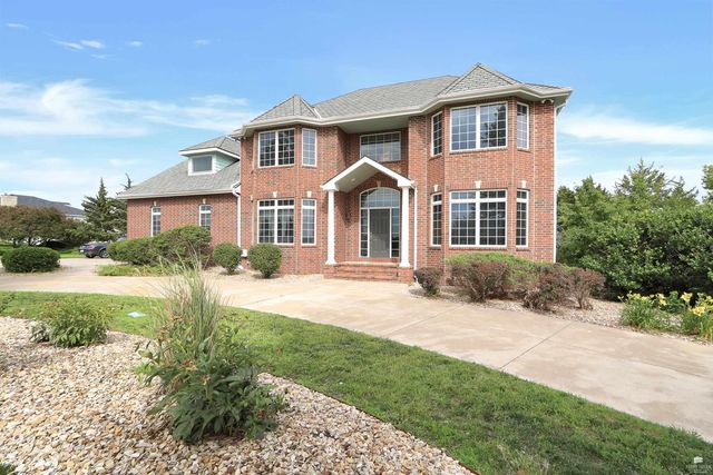 1604 Wyndham Heights Drive, Manhattan, KS 66503