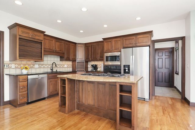 1604 Wyndham Heights Drive, Manhattan, KS 66503