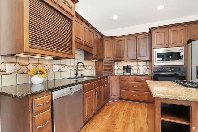 1604 Wyndham Heights Drive, Manhattan, KS 66503