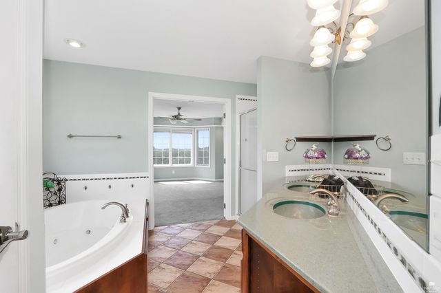 1604 Wyndham Heights Drive, Manhattan, KS 66503