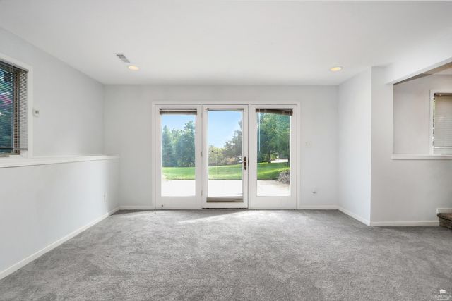 1604 Wyndham Heights Drive, Manhattan, KS 66503