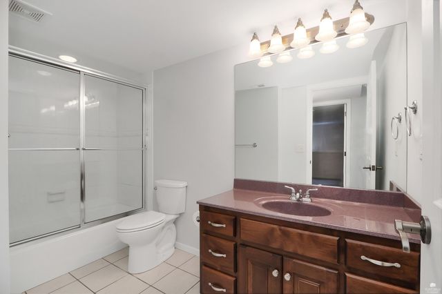1604 Wyndham Heights Drive, Manhattan, KS 66503