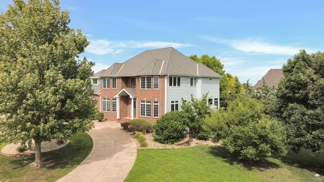 1604 Wyndham Heights Drive, Manhattan, KS 66503