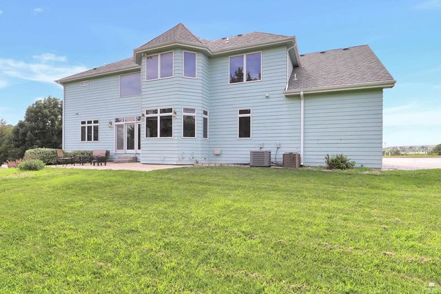 1604 Wyndham Heights Drive, Manhattan, KS 66503