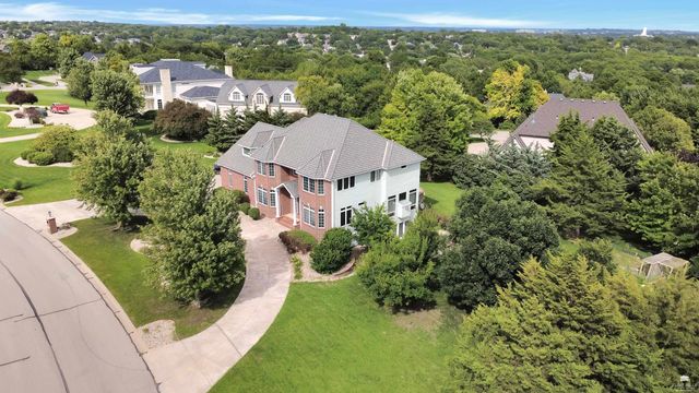 1604 Wyndham Heights Drive, Manhattan, KS 66503