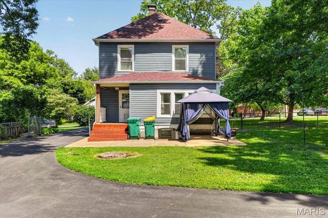 2441 Ackerman Avenue, St Louis, MO 63114