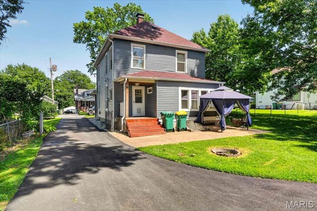 2441 Ackerman Avenue, St Louis, MO 63114
