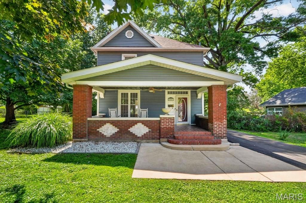 2441 Ackerman Avenue, St Louis, MO 63114