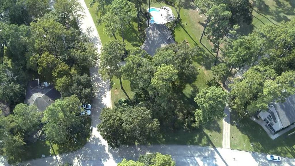 12902 Wood Harbour Drive, Montgomery, TX 77356
