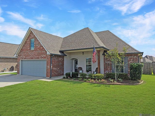 6272 Soaring Dr, Gonzales, LA 70737