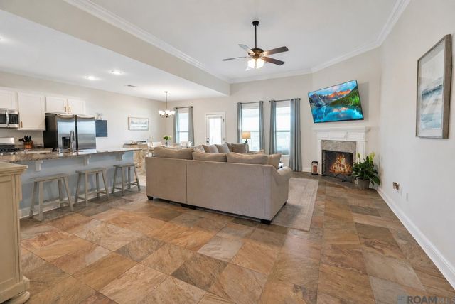 6272 Soaring Dr, Gonzales, LA 70737