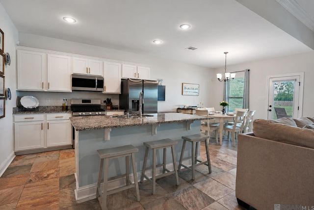 6272 Soaring Dr, Gonzales, LA 70737