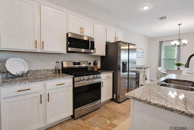 6272 Soaring Dr, Gonzales, LA 70737