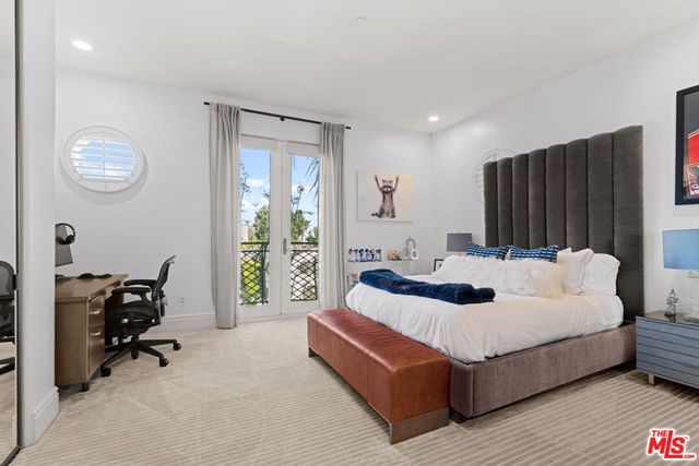 137 S Spalding Drive 304, Beverly Hills, CA 90212