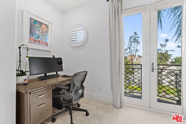 137 S Spalding Drive 304, Beverly Hills, CA 90212