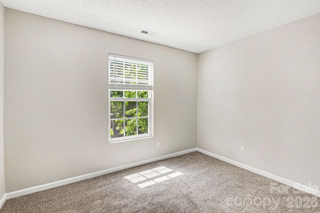 12425 Stowe Acres Drive, Charlotte, NC 28262