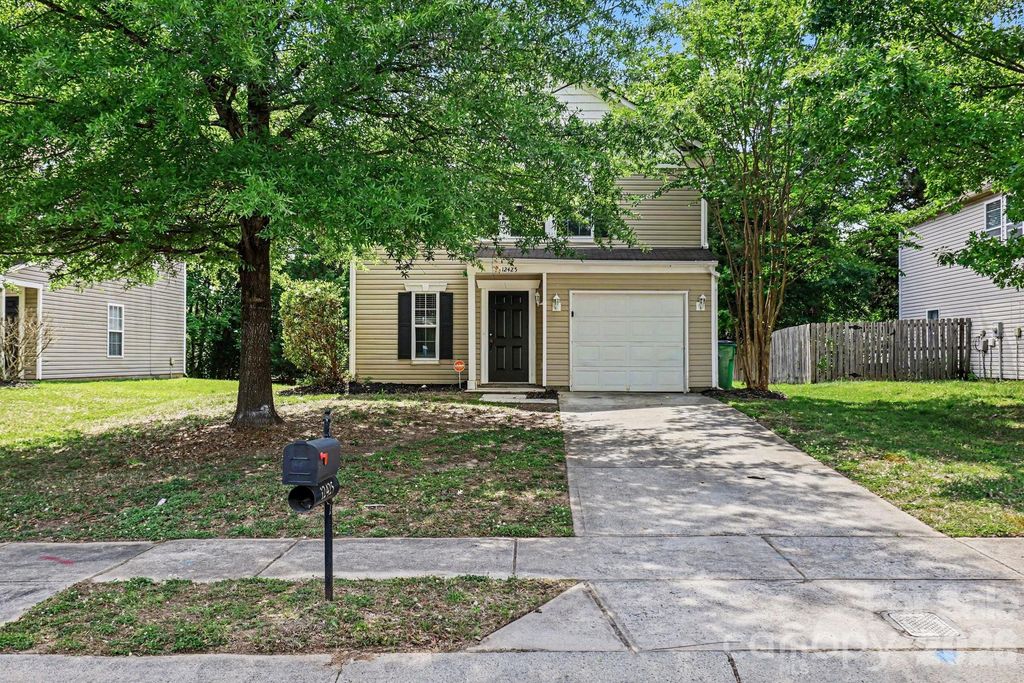 12425 Stowe Acres Drive, Charlotte, NC 28262