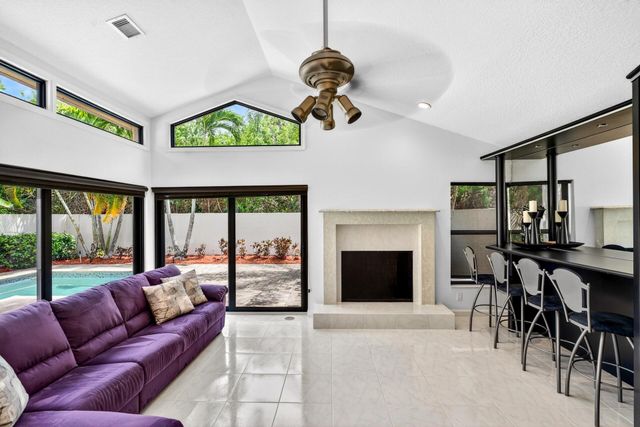 21849 Town Place Drive, Boca Raton, FL 33433