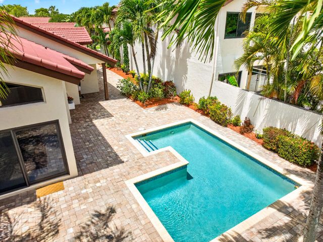 21849 Town Place Drive, Boca Raton, FL 33433