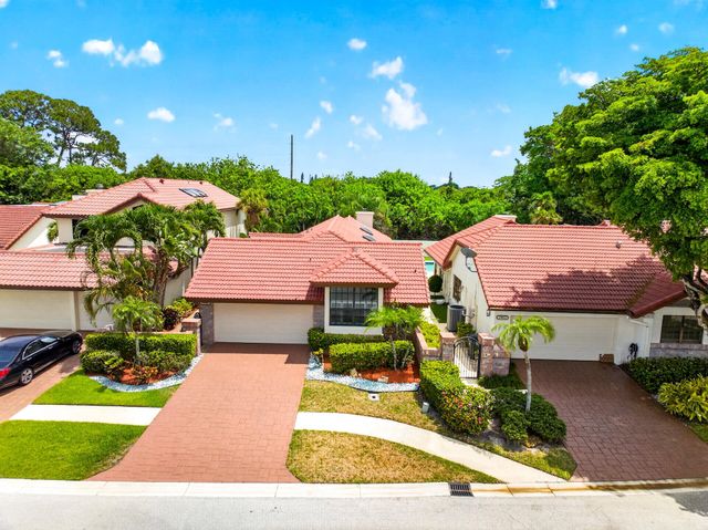 21849 Town Place Drive, Boca Raton, FL 33433