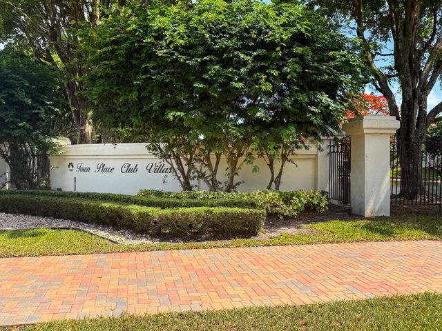 21849 Town Place Drive, Boca Raton, FL 33433