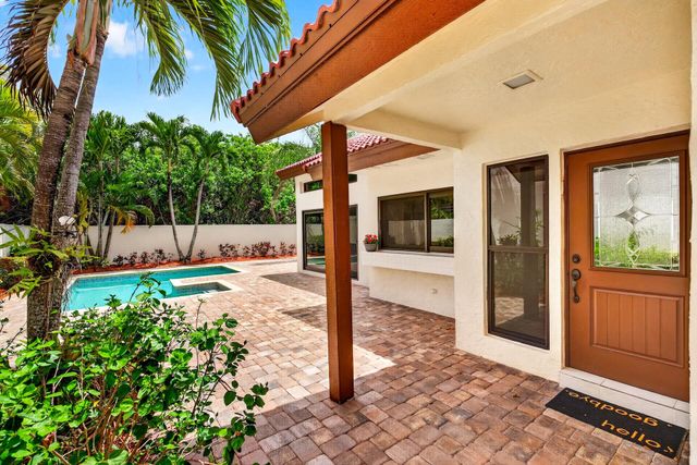 21849 Town Place Drive, Boca Raton, FL 33433