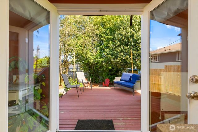 7708 35th Avenue S, Seattle, WA 98118