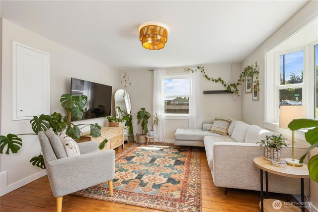 7708 35th Avenue S, Seattle, WA 98118