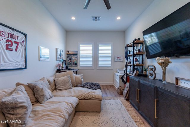 5822 S Chatsworth --, Mesa, AZ 85212