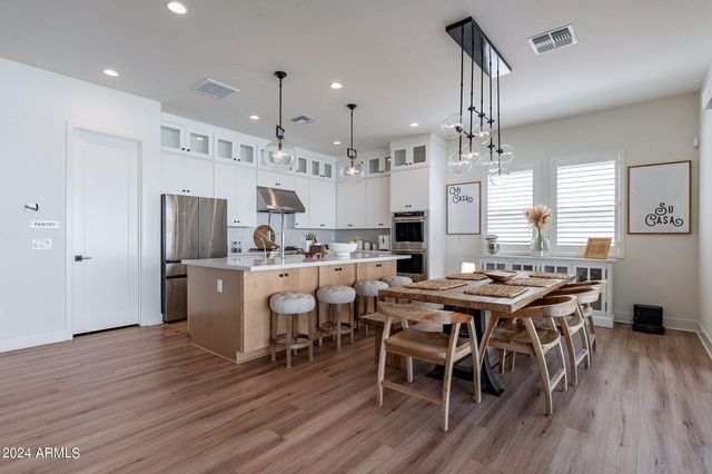 5822 S Chatsworth --, Mesa, AZ 85212