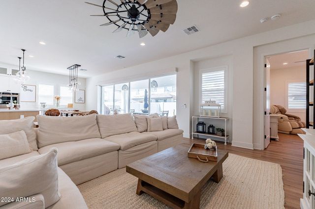 5822 S Chatsworth --, Mesa, AZ 85212