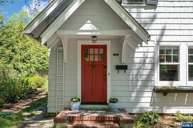 129 Mount Hebron Road, Montclair, NJ 07043