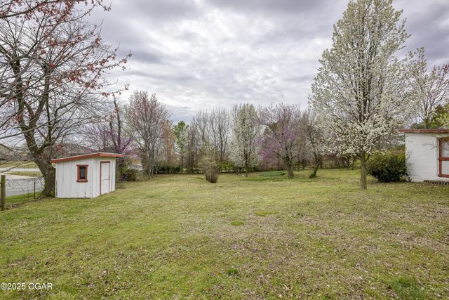 2736 E 15th Street, Joplin, MO 64801